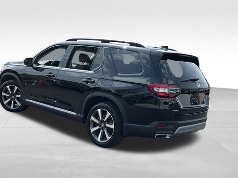 Used 2025 Honda Pilot Elite image 5