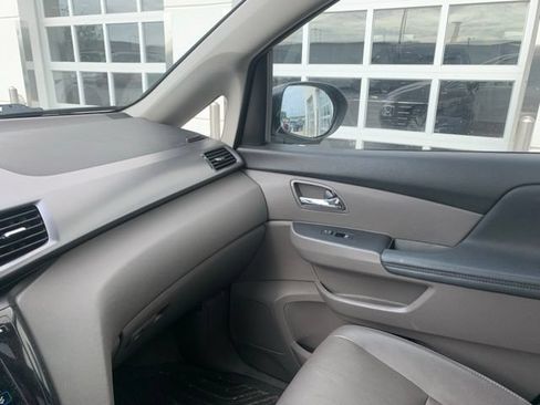 Used 2014 Honda Odyssey EX-L image 19