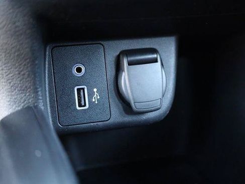 Used 2025 Nissan Versa S w/ Trunk Package FWD image 35