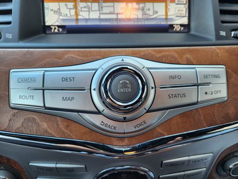 Used 2016 INFINITI QX80 Limited w/ All Season Package image 18