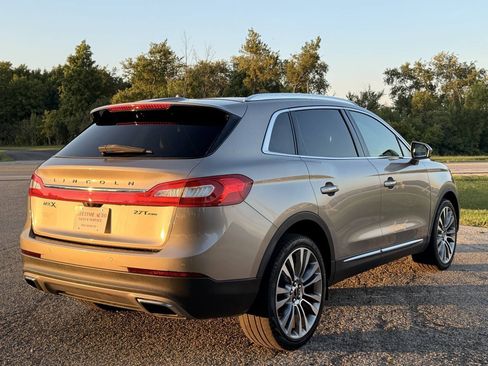 Used 2018 Lincoln MKX Reserve w/ Driver Assistance Package AWD/4WD image 5