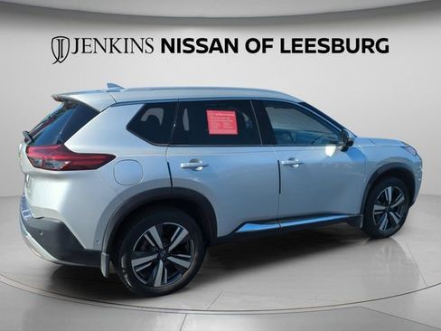 Certified 2022 Nissan Rogue Platinum w/ Head-Up Display Package FWD image 5