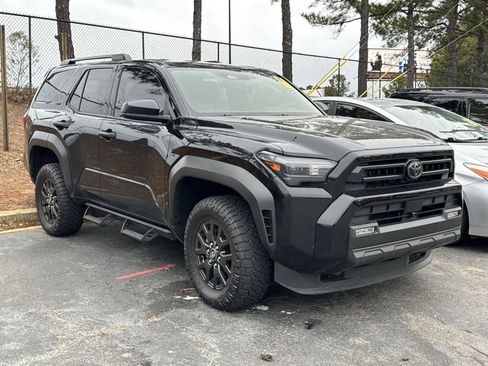 Used 2025 Toyota 4Runner SR5 image 2
