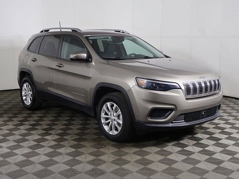 Used 2021 Jeep Cherokee Latitude AWD/4WD image 44