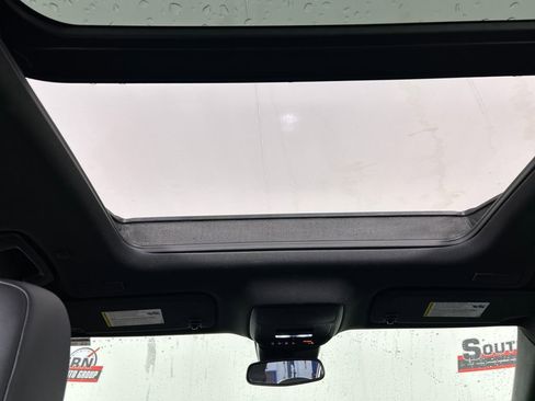 Used 2024 GMC Acadia AT4 w/ Luxury Package image 20