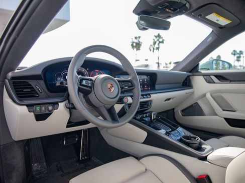 Certified 2025 Porsche 911 Carrera S image 4