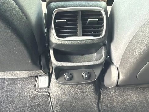 Used 2019 Hyundai Santa Fe SEL AWD/4WD image 28