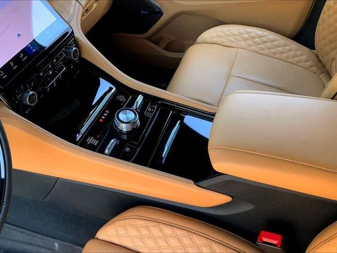 Used 2025 Jeep Grand Cherokee L Summit image 16