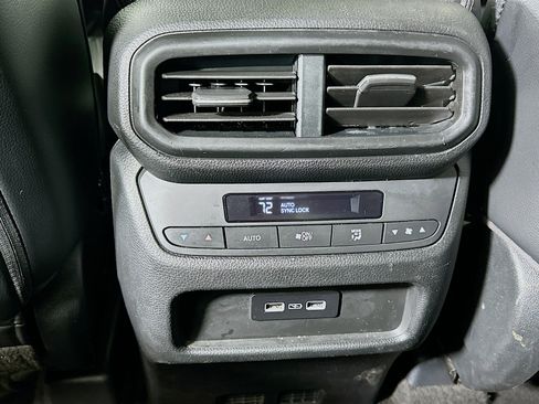 Used 2023 Honda Pilot EX-L image 23