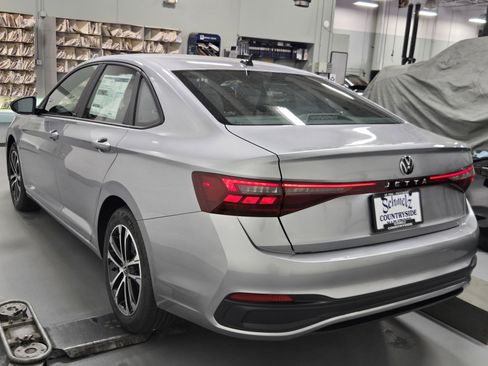 New 2025 Volkswagen Jetta Sport image 9