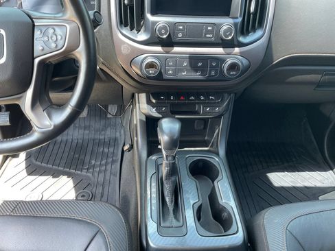 Used 2022 GMC Canyon AT4 w/ Trailering Package AWD/4WD image 11