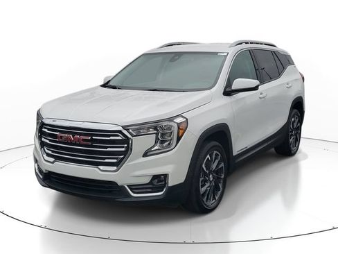 Certified 2023 GMC Terrain SLT AWD/4WD image 2