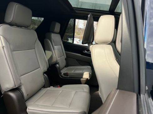 Used 2021 GMC Yukon SLT w/ SLT Luxury Plus Package image 35