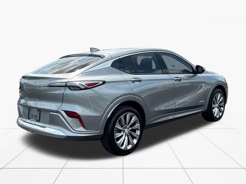 Used 2026 Buick Envista Avenir FWD image 6
