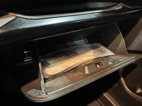 Used 2023 Chevrolet TrailBlazer RS w/ Sun and Liftgate Package image 36