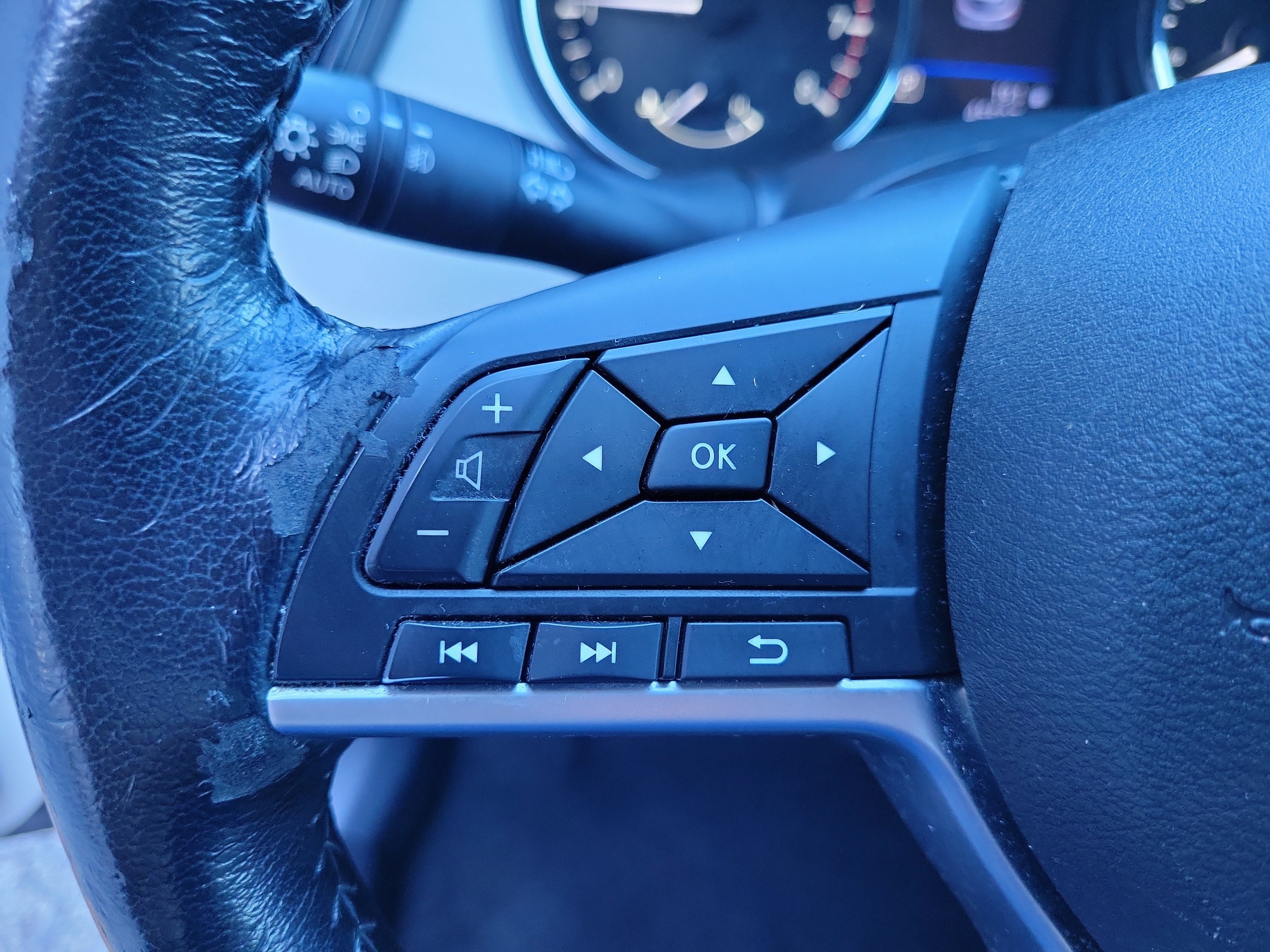 Certified 2021 Nissan Rogue Sport SV w/ Technology Package FWD image 19
