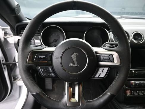 Used 2019 Ford Mustang Shelby GT350 w/ Technology Package RWD image 17