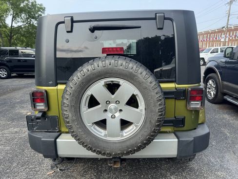 Used 2010 Jeep Wrangler Sahara AWD/4WD image 6