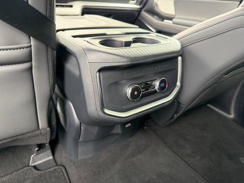 Certified 2025 Ford Expedition Active image 15