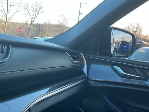 Used 2021 Jeep Grand Cherokee L Laredo image 18