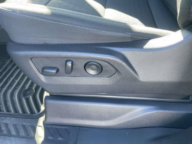 Used 2025 Chevrolet Silverado 1500 Custom RWD image 14
