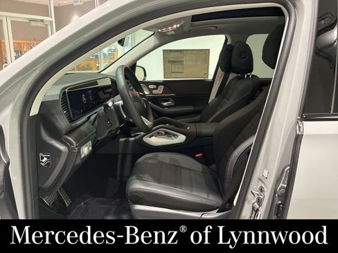 New 2026 Mercedes-Benz GLS 450 4MATIC image 8