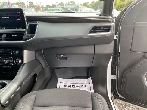 Used 2021 GMC Yukon XL SLE w/ Gmc Pro Safety Plus Package image 29