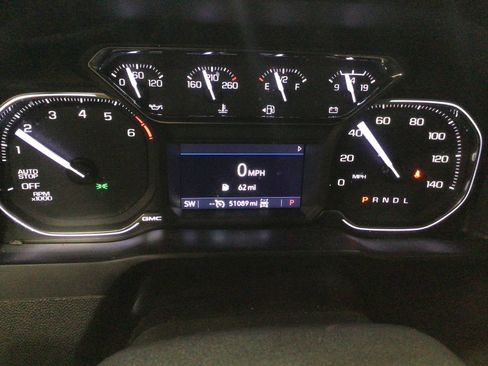 Used 2020 GMC Sierra 1500 Elevation w/ Elevation Value Package AWD/4WD image 4