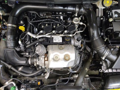 Used 2018 Ford EcoSport SE w/ SE Convenience Package image 30