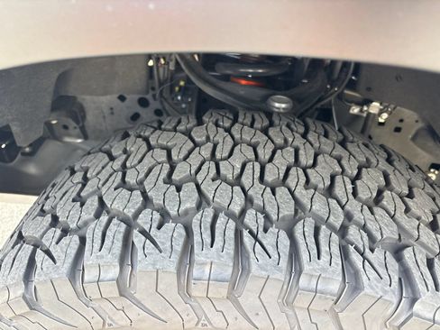 Used 2024 Ford F150 Raptor AWD/4WD image 13