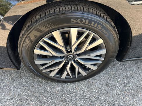 Used 2025 Nissan Altima 2.5 SV image 23