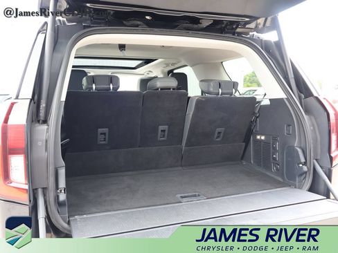 Used 2025 Ford Expedition Active AWD/4WD image 16