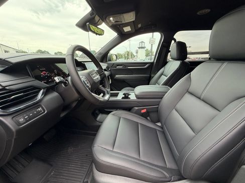 New 2027 GMC Acadia Elevation w/ Elevation Premium Package AWD/4WD image 4