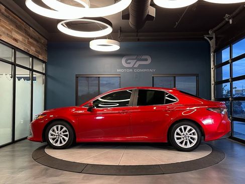 Used 2023 Toyota Camry LE image 6