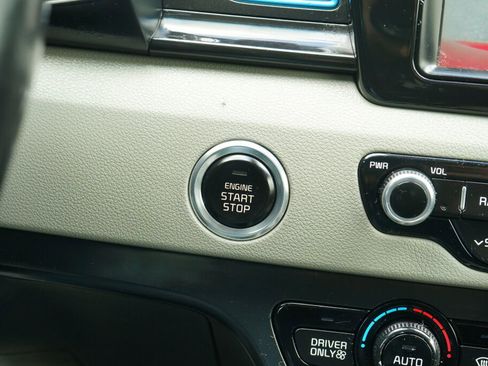 Used 2019 Kia Niro EX Premium w/ Sunroof Package image 23