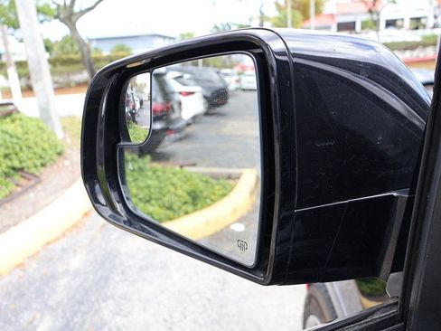 Used 2022 Jeep Wagoneer Series II w/ Premium Group I image 42