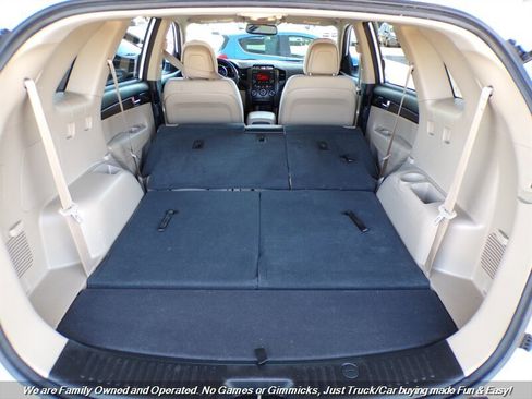 Used 2012 Kia Sorento LX w/ Third Row Pkg image 11