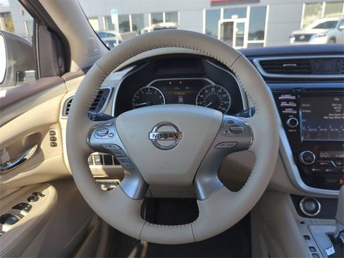 Certified 2018 Nissan Murano Platinum w/ Cargo Package image 21