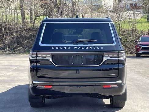 Used 2022 Jeep Grand Wagoneer Series II image 4