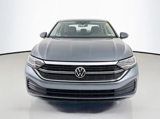 Used 2023 Volkswagen Jetta SE FWD video 2