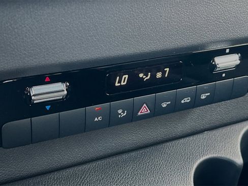 Used 2024 Mercedes-Benz Sprinter 144 Cargo image 20