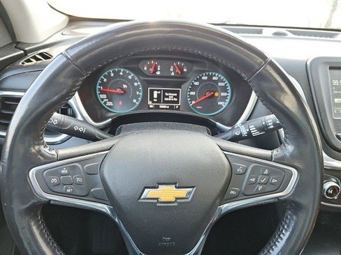 Used 2018 Chevrolet Equinox LT image 20