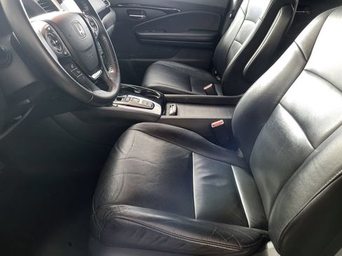 Used 2016 Honda Pilot Touring image 11