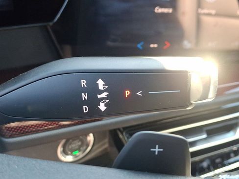 New 2026 Chevrolet Traverse Z71 w/ Driver Confidence Package image 15