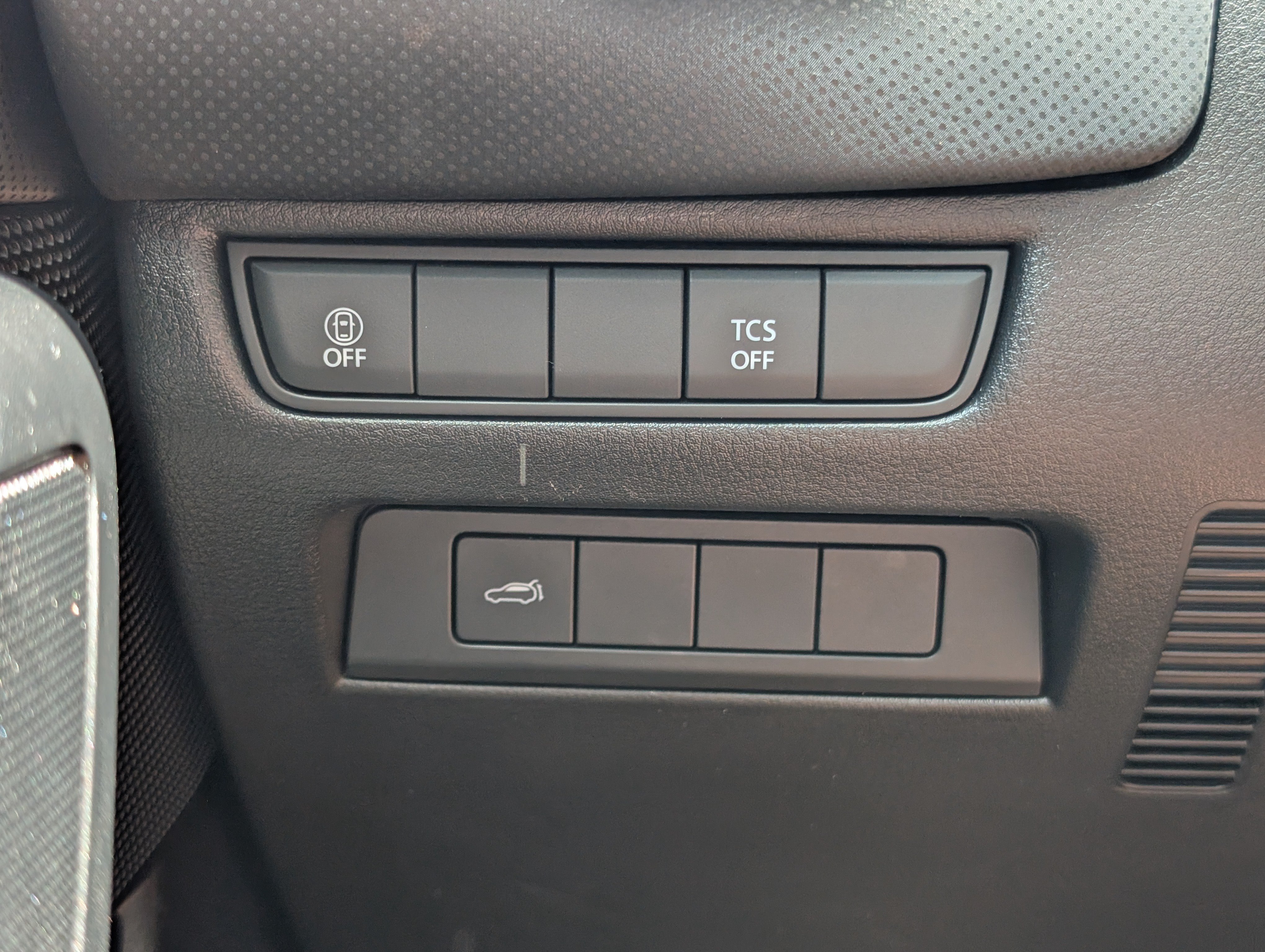 Used 2025 MAZDA CX-50 AWD 2.5 S w/ Preferred Package image 18