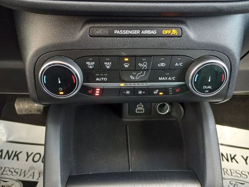 Used 2024 Ford Escape Active w/ Cold Weather Package FWD image 23