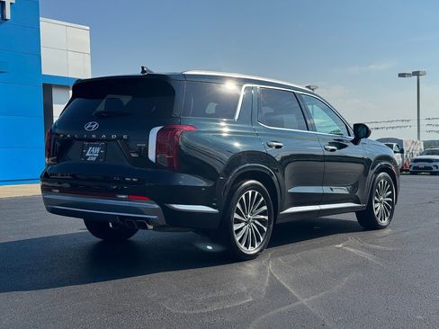 Used 2023 Hyundai Palisade Calligraphy image 5