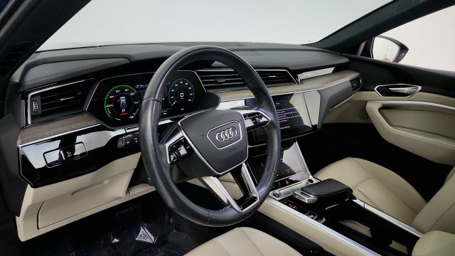 Used 2024 Audi Q8 e-tron Premium Plus w/ Premium Plus Package AWD/4WD image 46