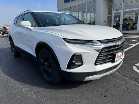Used 2020 Chevrolet Blazer LT image 2