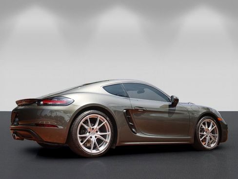 Used 2025 Porsche 718 Cayman RWD image 24